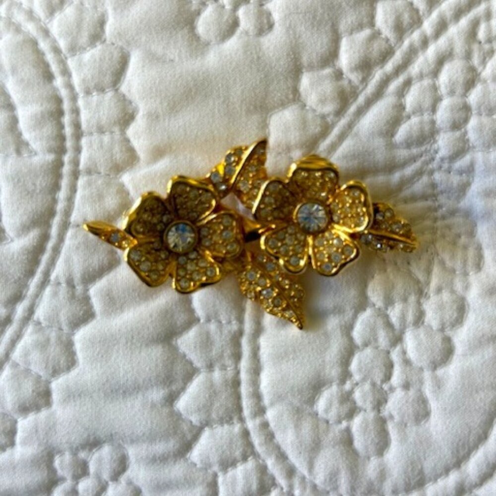 1990’s JOAN RIVERS Duette - Rhinestones Flowers Brooch / Earrings